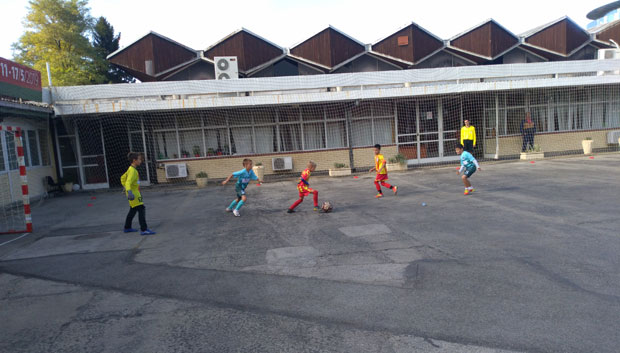 САЈАМ СПОРТА У НОВОМ САДУ: Најмлађи играју фудбал и кошарку